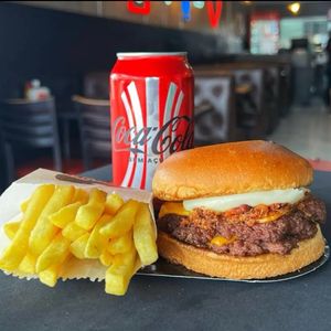 imagem do produto Big Smash Catupiry & Bacon + coca zero lata + fritas - cópia