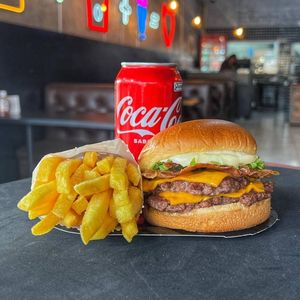 imagem do produto Big Smash Tasty + lata Coca normal & Fritas