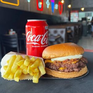 imagem do produto Big Smash Catupiry & Bacon + coca lata + fritas