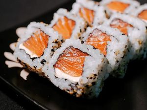 imagem do produto 12 uramaki filadelfia