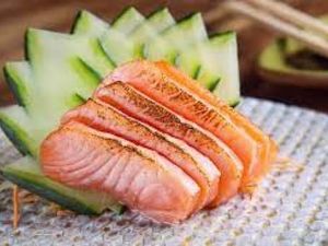 imagem do produto 4 sashimi de salmão levemente grelhado
