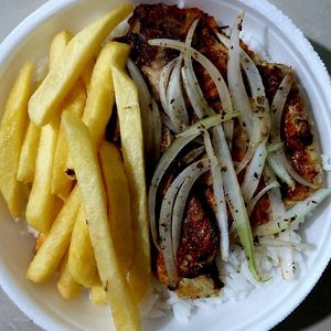 imagem do produto Marmitex de Tilápia Grelhada 750ml