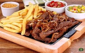 imagem do produto Isca de carne com batata frita 400g