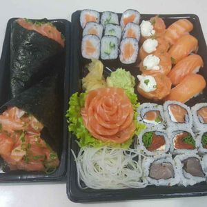 imagem do produto Combinado 30 peças + 2 temakis