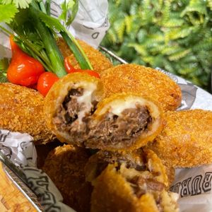 imagem do produto Croquete de costela com requeijão 