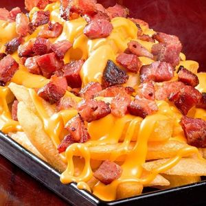 imagem do produto Batata com cheddar e bacon ( média)