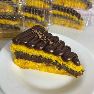 imagem do produto Bolo de cenoura com chocolate 