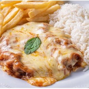 imagem do produto Filé de Frango a Parmegiana com Fritas executivo