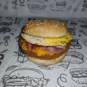imagem do produto X Frango egg bacon