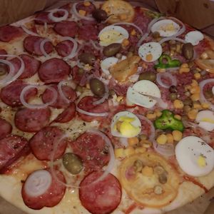 imagem do produto Portuguesa+ calabresa+Refri 1,5 litros 