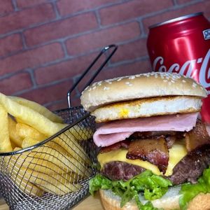 imagem do produto LOVE BACON ART + BATATA & COCA 350ML