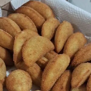 imagem do produto Risole de frango ( porção 15 unidades)