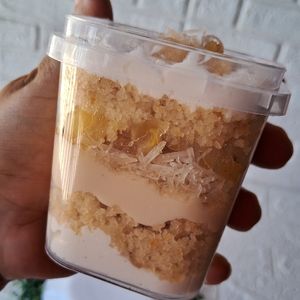 imagem do produto Bolo no pote coco com abacaxi 