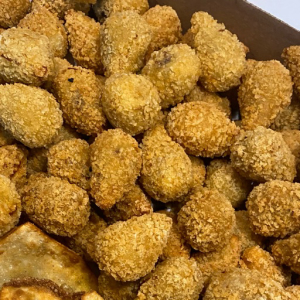 imagem do produto 100 COXINHAS DE CARNE SECA COM CREAM CHEESSE