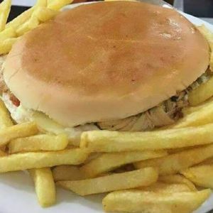 imagem do produto Xis frango com fritas 