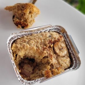 imagem do produto Bolo low carb de banana com pedaços de chocolate cacau 70%