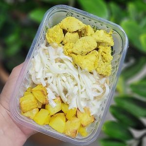 imagem do produto Almoço 18  (Calorias 435/Carboidratos 45g/Proteinas 38g/Gorduras totais 11g/Gorduras saturadas 3,5g/Gorduras trans 0g/Fibras alimentares 6g)