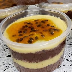 imagem do produto  mousse de maracuja com chocolate