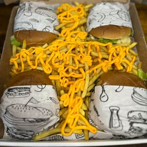 imagem do produto BOX 04 + COCA COLA 1,5 L