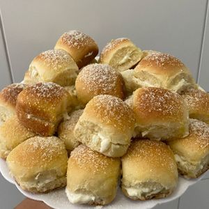imagem do produto Pãozinho com recheio de creme de queijo