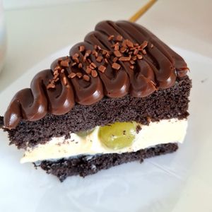 imagem do produto Fatia de bolo surpresa de uva