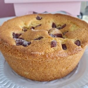 imagem do produto Bolo de fubá com pedaços de goiabada