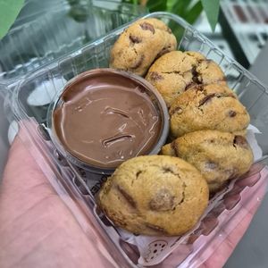 imagem do produto mini cookie com potinho de nutella