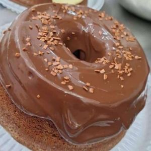 imagem do produto Bolo de Chocolate Black com cobertura de brigadeiro