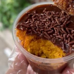 imagem do produto Alagadinho de cenoura com brigadeiro 