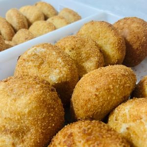 imagem do produto COMBO DE 4 SALGADOS