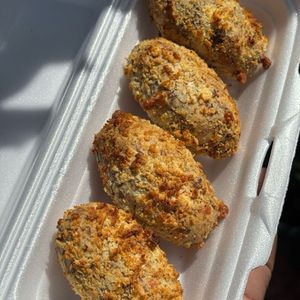 imagem do produto Bolinho de macaxeira com carne e queijo