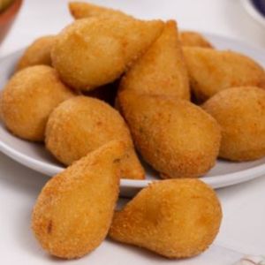imagem do produto Coxinhas Minis de Frango 28 gramas aproximadamente.