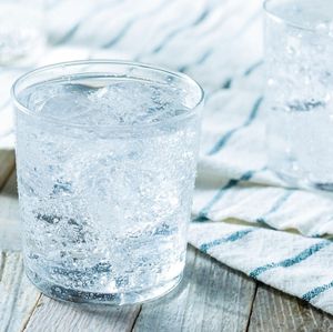 imagem do produto água COM GÁS