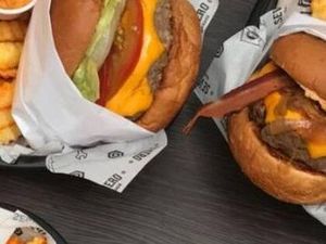 imagem do produto Combo smach casal ,2 lanches +2 acompanhamentos