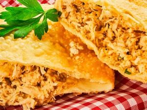 imagem do produto Pastel de Frango desfiado