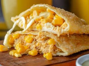 imagem do produto Pastel de frango com milho