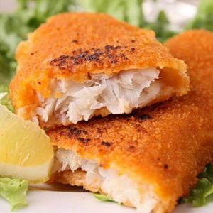 imagem do produto FILÉ DE TILÁPIA EMPANADO COM PURÊ DE BATATA.