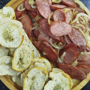 imagem do produto PORÇAO CALABRESA ACEBOLADA 