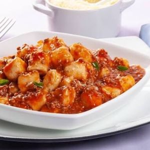 imagem do produto Nhoque à bolonhesa com salada de legumes