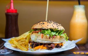 imagem do produto Combo mais artesanal + batata frita + refri ou suco 300ml grátis