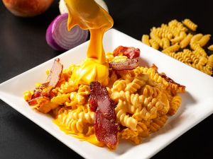 imagem do produto Macarrão com Bacon e Cheddar mais (coca 200 ml Gratis.)