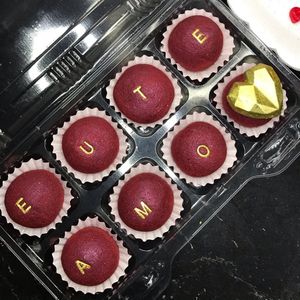 imagem do produto Brigadeiros personalizados 