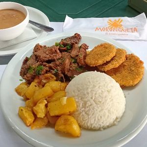 imagem do produto Pequena - frango grelhado, filé suíno ou Linguicinha de Dumont  (Escolha 1 opção)