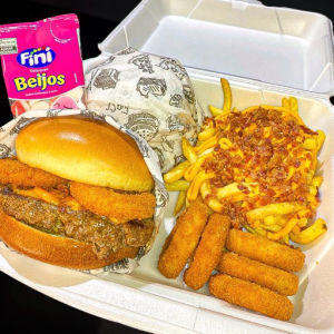 imagem do produto COMBO da FELICIDADE 🍔🍔🍟