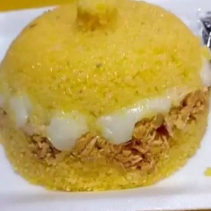 imagem do produto CUSCUZ DE FRANGO COM CATUPIRY OU CHEDDAR