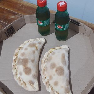 imagem do produto COMBO CALZONE