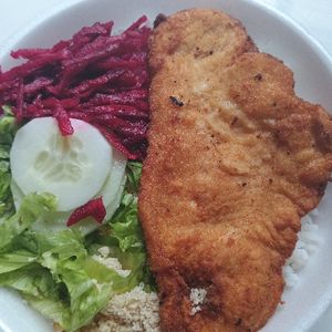 imagem do produto Filé de frango com salada ( 1 filé)