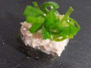 imagem do produto Rossomaki de salmão grelhado, em cima