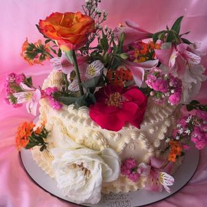 imagem do produto Bolo de festa - Jardim Vintage