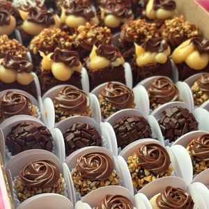 imagem do produto Kit - 30 docinhos + 20 mini brownies